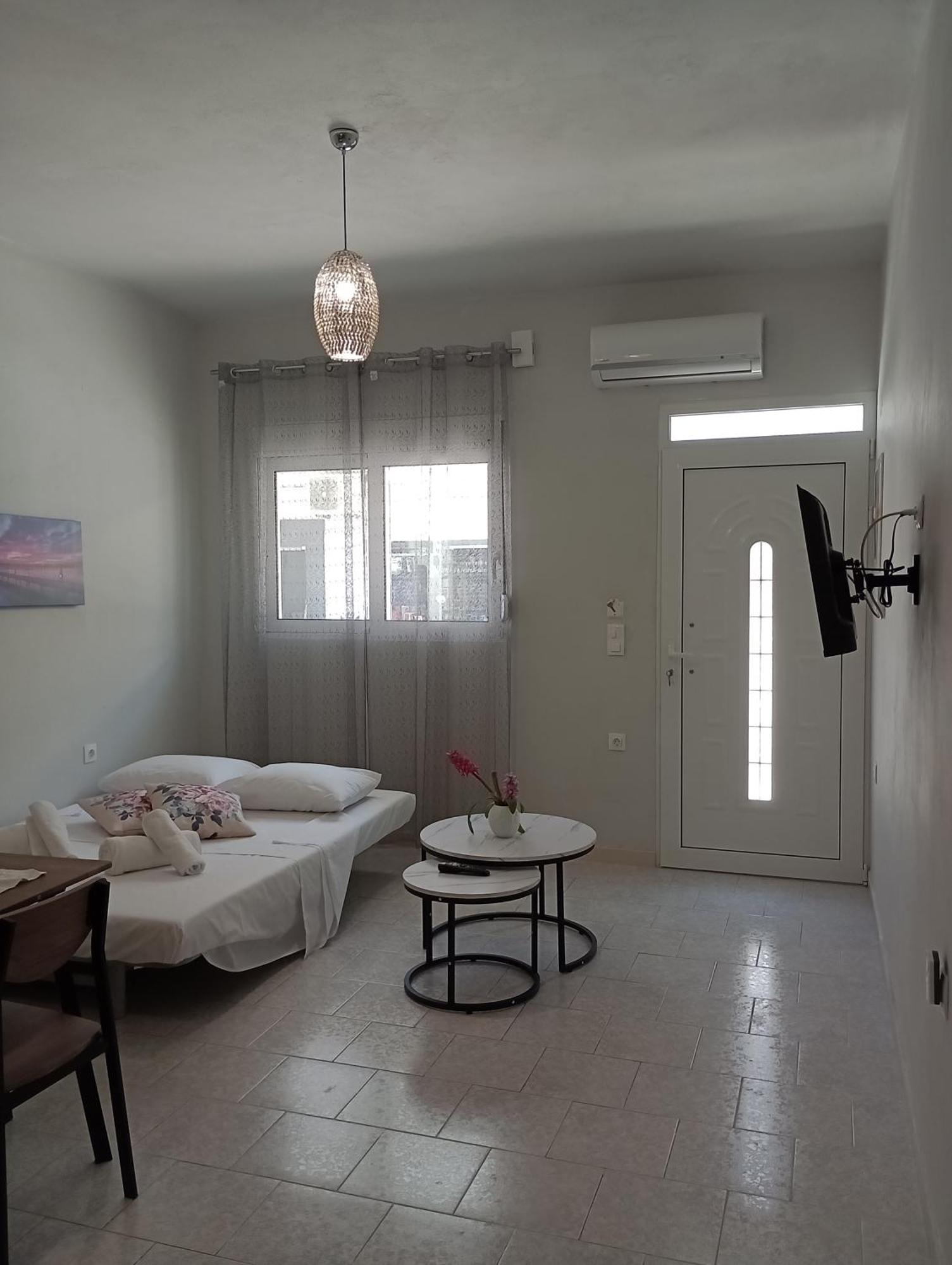 Cozy Kremasti Apartment Εξωτερικό φωτογραφία