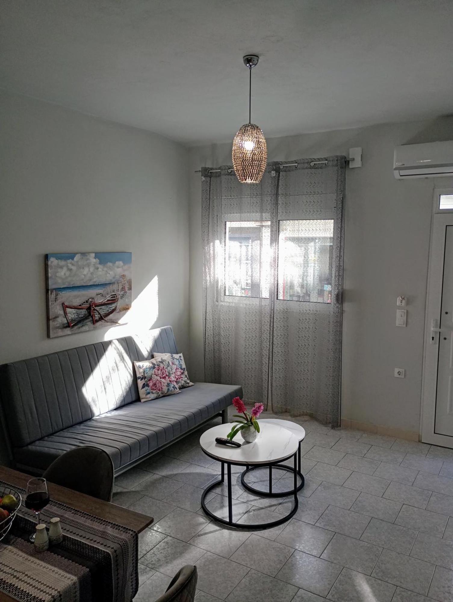 Cozy Kremasti Apartment Εξωτερικό φωτογραφία
