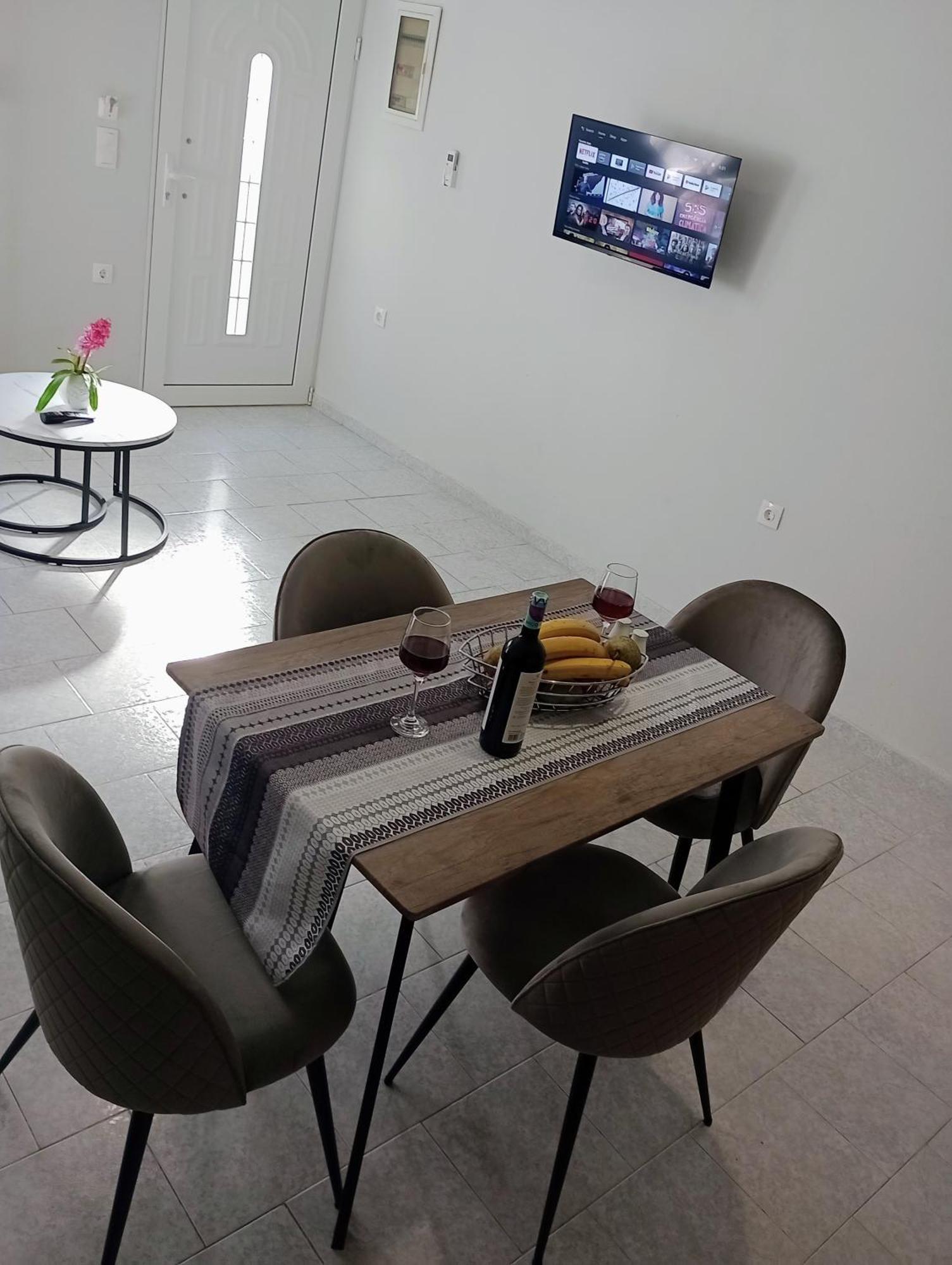 Cozy Kremasti Apartment Εξωτερικό φωτογραφία
